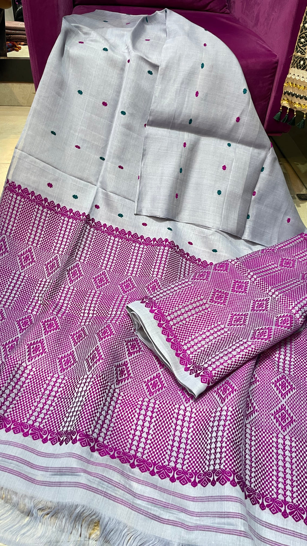 Premium Quality Nuni Cotton Mekhela Sador