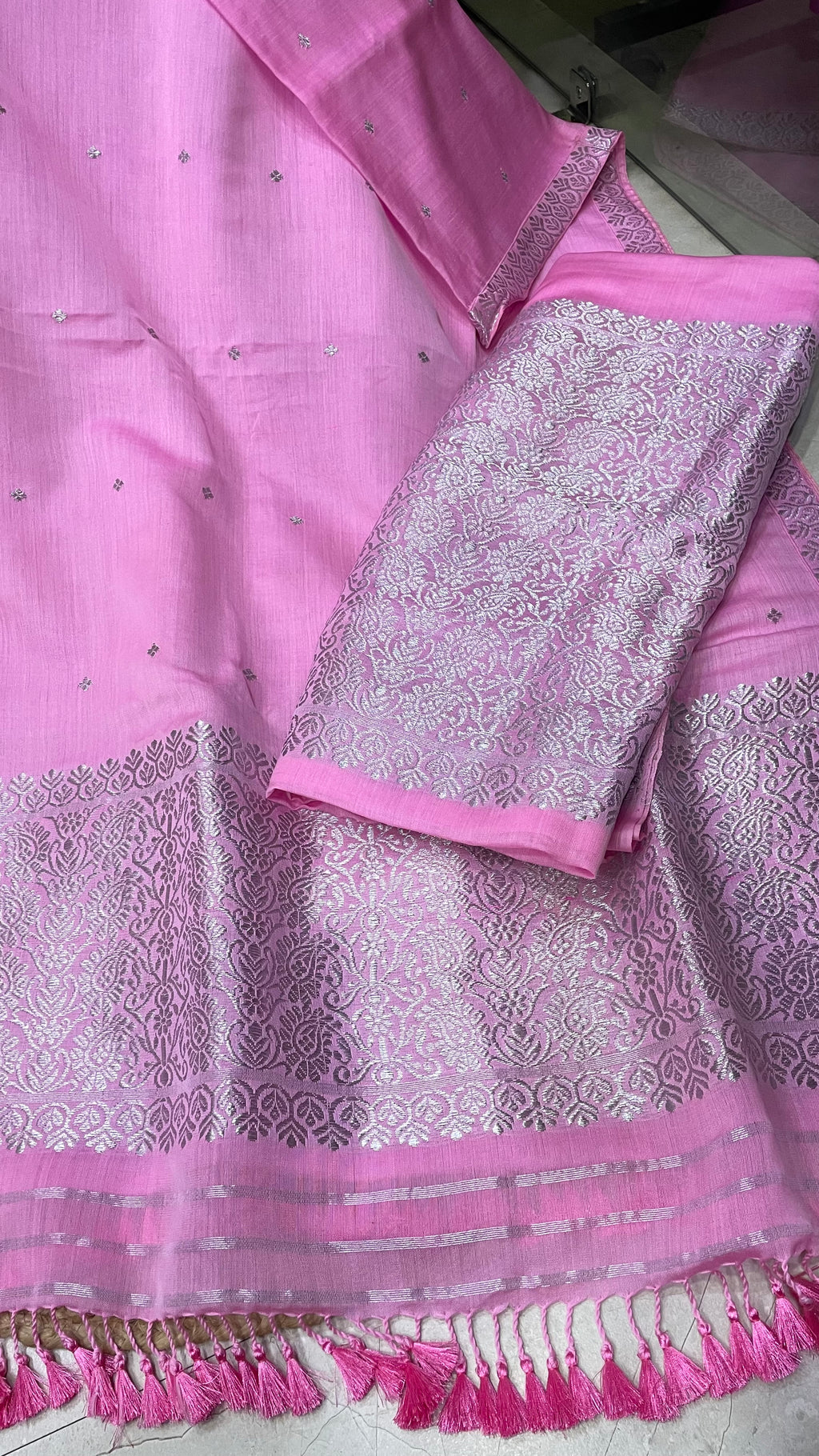 Pure Cotton Kesapat Mekhela Sador with Silver Zari